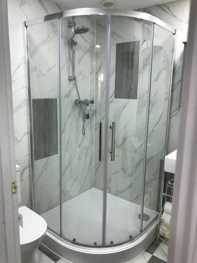 Apartment Annexe In Lymington With Private Use Of Hot Tub *